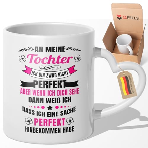 An meine Tochter Tasse Geschenk von Mama und Papa Mädchen Kind Eltern Becher mit zum Geburtstag Idee Frauen - Nicht Perfekt (Herzhenkel Weiss) An meine Tochter Tasse Geschenk von Mama und Papa Mädchen Kind Eltern Becher mit zum Geburtstag Idee Frauen - Nicht Perfekt (Herzhenkel Weiss) von 22Feels