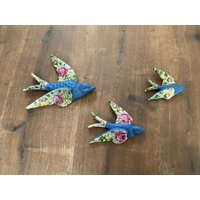 3Er Set Fliegende Vögel Hängen Retro Vintage Stil Ornament Schwalbe Keramik Wanddekoration Shabby Chic Montage Flockvögel Wandkunst von 24x7Bargain