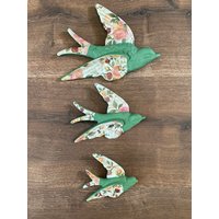 Set Von 3 Grün Floral Fliegenden Vögel Hängen Vintage Stil Ornament Schwalbe Keramik Wandkunst Shabby Chic Montage Flying Flock von 24x7Bargain