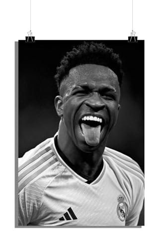 25 Artstreet Vini Jrposter - Real Madrid - Schwarz-Weißposter - Fußballposter - Fotografieposter - Athletposter - Sportposter - Hochwertigesposter - Perfekt zum Einrahmen (60x90cm) von 25 Artstreet