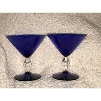 Wunderschöne Einzigartige Champagner Coupes Mit Kobalt Blau Schalen Klar Facettierten Diamant Geformt Etentäme. Kobaltblau Klarem Vorbau von 2BEB