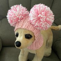 Handgestrickte Hunde Kapuzenmütze Winter Haustier Bekleidung Mit Bommeln Handgestrickte Hunde Kapuzenmütze Winter Haustier Bekleidung Mit Bommeln von 2CROWNS
