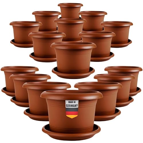 2friends Elegantes 16er-Set Blumentopf groß 40 cm Durchmesser - Pflanzkübel groß außen in Terracotta, mit Untersetzer, Robust & Frostsicher, aus Kunststoff, für Garten, Balkon, Terasse von 2friends