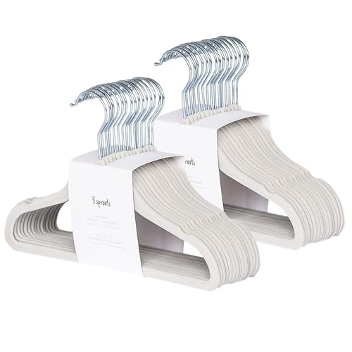3 Sprouts - Kinder Kleiderbügel aus Samt – rutschfeste Kleiderbügel für Baby & Kleinkinderkleidung - 30 Stück - Grau 3 Sprouts - Kinder Kleiderbügel aus Samt – rutschfeste Kleiderbügel für Baby & Kleinkinderkleidung - 30 Stück - Grau von 3 Sprouts