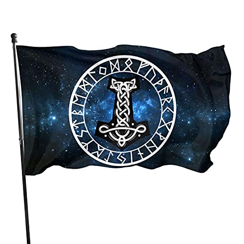 Garten Flagge 3x5 Ft Dekorative Banner Flags Wikinger Mjolnir Und Runenrad Nordisches Symbol Saisonale Flag Welcome Piraten Flagge Für Bauernhaus Sommer Terrasse, 90x150cm von 358