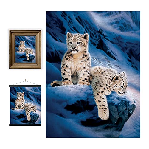 3D LiveLife Linsenförmige Wandkunst Drucke - Schneeleopardenbaby von Deluxebase. Ungerahmtes 3D Große Katze Poster. Perfekter Wandfüller. Original kunstwerk lizenziert von bekannt künstler, Joh Naito von 3D LiveLife