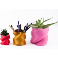 3D Gedruckter Herz Sukkulenten Pflanzer Gedrehter Schreibtisch Organizer von 3DPrintBase