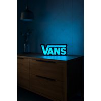 Vans Rgb Led-Lampe Eine Stilvolle Dekoration Für Schreibtisch, Kommode Oder Schrank von 3DSkyLinePrint