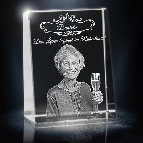 3Dglas Glasbild als Abschiedsgeschenk Kollegen [PERSONALISIERT Gravur] Rente braucht EIN Ruhestand Geschenk für den Abschied Kollegin - bessere Abschiedskarte Kollegen - Abschiedsgeschenk Kollegin von 3Dglas