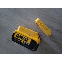 Dewalt Batterie Wandhalterung | 20V Max Batteriehalterung 20Vmax Batteriehalter 3D Gedruckte Dewalt Batterie Wandhalterung | 20V Max Batteriehalterung 20Vmax Batteriehalter 3D Gedruckte von Dkluub