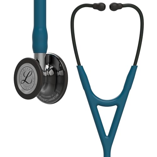 3M Littmann Cardiology IV Stethoskop für die Diagnose, hochglänzendes, Smoke-Finish Bruststück, karibikblauer Schlauch, hochglanzpolierter Schlauchanschluss und rauchfarbene Ohrbügel, 69 cm, 6234 von 3M Littmann