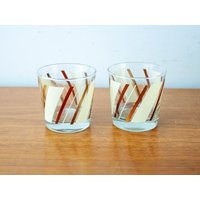 Rotes Und Beiges Old Fashion Glas - 2Er-Set Mid Century Barware Vintage von 3rvintages