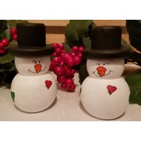 Holz Schneemann Mini-Schneemann 2Er-Set Holzverzierung Schneemann-Dekor Rustikaler Handbemalter Niedlicher von 3weebirds