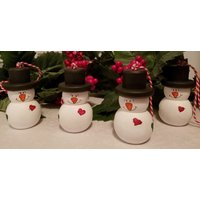 Holz Schneemann Mini-Schneemann 4Er-Set Holzverzierung Schneemann-Dekor Rustikaler Handgemalter Niedlicher von 3weebirds
