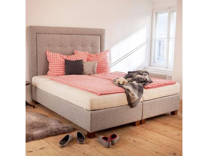 Boxspringbett aus natürlichen Rohstoffen Untergestell mit massivem Holzkern Bezug aus 100 % reiner Schafschurwolle Boxspringbett aus natürlichen Rohstoffen Untergestell mit massivem Holzkern Bezug aus 100 % reiner Schafschurwolle von 4betterdays
