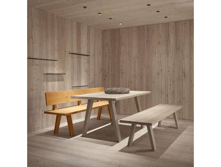 Schlichte Massivholzbank mit Lehne 'Simple' L 100 oder 200 x T 53 x H 84 cm in verschiedenen Holzarten stabile Handarbeit aus Südtirol Schlichte Massivholzbank mit Lehne 'Simple' L 100 oder 200 x T 53 x H 84 cm in verschiedenen Holzarten stabile Handarbeit aus Südtirol von 4betterdays