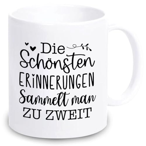 4you Design Tasse Die schönsten Erinnerungen sammelt man zu Zweit – Kaffeebecher zum Valentinstag, Geburtstag – Geschenkidee für Verliebte, Freunde, Eltern – Spülmaschinengeeignet - 330ml von 4you Design