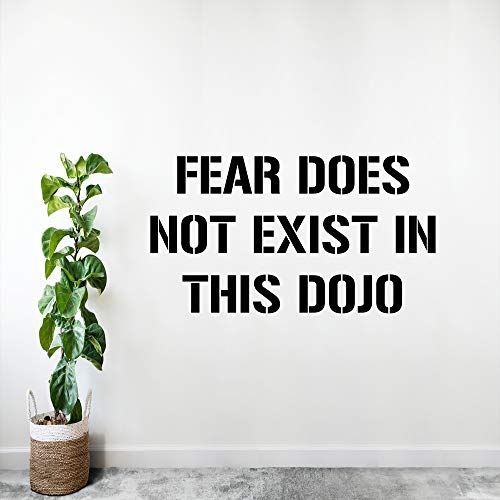 Wandaufkleber mit Zitat "Cobra Kai Fear Does Not Exist in This Dojo", Vinyl v115 von 52 North