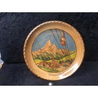 Außergewöhnliche Vintage Schwarzwald Geschnitzte Schürhakenarbeit Bemalte Platte Eine Ansicht Von Ehtwald-Tirol Außergewöhnliche Vintage Schwarzwald Geschnitzte Schürhakenarbeit Bemalte Platte Eine Ansicht Von Ehtwald-Tirol von 5426408