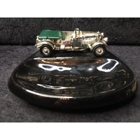 Ein Entzückendes Vintage 1929 4, 5 Liter Großes Kästchen Von 1929 Ein Entzückendes Vintage 1929 4, 5 Liter Großes Kästchen Von 1929 von 5426408