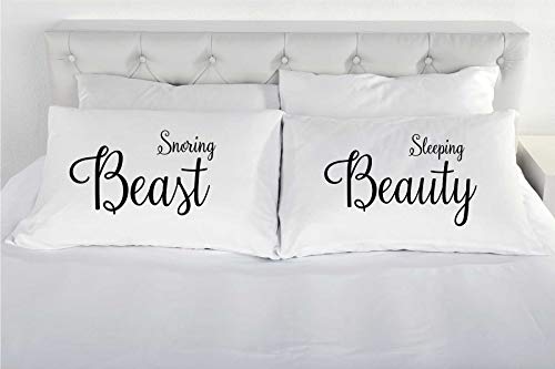 Sleeping Beauty Snoring Beast Kopfkissenbezug, Paar, Geschenk, Valentinstag, Weiß von 60 Second Makeover Limited