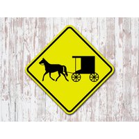 Amish Pferd Und Buggy Metal Crossing Schild Dekor Für Garage Werkstatt Straße Haus Gut Drinnen Draußen Amish Pferd Und Buggy Metal Crossing Schild Dekor Für Garage Werkstatt Straße Haus Gut Drinnen Draußen von 734designs