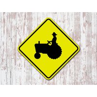 Traktor Farmer Crossing Gelbes Aluminium Straßenschild Traktor Farmer Crossing Gelbes Aluminium Straßenschild von 734designs