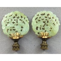 Paar Antik Chinese Handgeschnitzte Translucent Jade Drache Und Phönix Light Finials von 88AsianAntiques