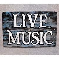 Blechschild Live Music Club Bar Veranstaltungsort Konzert Theater Dekoration Band Bühne Hand Roadie Musiker Open Mic Nacht 8 "x 12" Man Cage von 923graphics