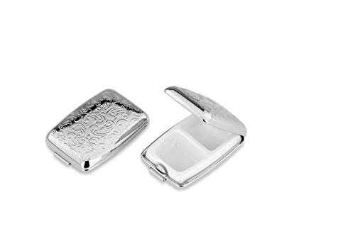 Pillendose eckig versilbert mit zwei Fächern ideal für den Einhand Gebrauch Farbe Silber poliert mit Barock Muster geprägt Pillendose eckig versilbert mit zwei Fächern ideal für den Einhand Gebrauch Farbe Silber poliert mit Barock Muster geprägt von SILBERKANNE