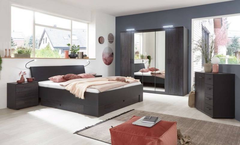 99rooms Schlafzimmer-Set Mailand II Digi Steel Optik Graphit, (Komplett Schlafzimmer, Set (5-St), 1xDrehtürenschrank, 2xNachttisch, 1xKommode und 1xDoppelbett, mit viel Stauraum, aus Holzwerkstoff, mit Bettkasten und Spiegel von 99rooms