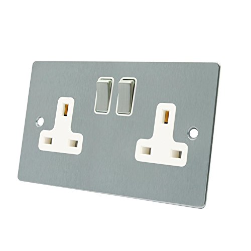 A5 soc2gsfws 13 A Double Objektbereich Plug Steckdose mit Flach Weiß einfügen – Satin Chrom matt von Alliance Electrical