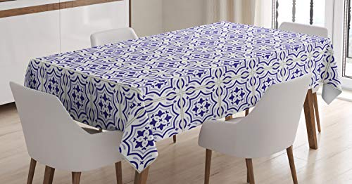 ABAKUHAUS Azulejo Tischdecke, Portugiesisch Bodenfliese, Schmutzabweisent mit Modernster Druck Technologie Waschbar Klare Farben, 140 x 240 cm, grau Blau ABAKUHAUS Azulejo Tischdecke, Portugiesisch Bodenfliese, Schmutzabweisent mit Modernster Druck Technologie Waschbar Klare Farben, 140 x 240 cm, grau Blau von ABAKUHAUS