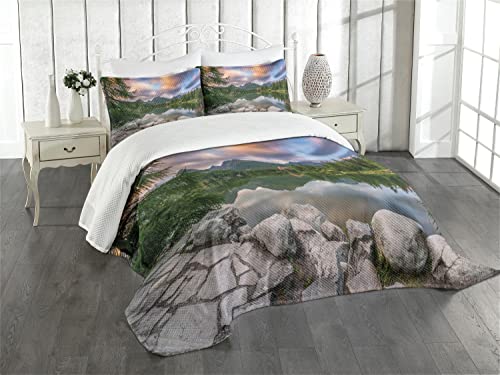 ABAKUHAUS Berg Tagesdecke Set, See durch Wald Berg, Set mit Kissenbezügen Waschbar, für Doppelbetten 220 x 220 cm, Grau Grün ABAKUHAUS Berg Tagesdecke Set, See durch Wald Berg, Set mit Kissenbezügen Waschbar, für Doppelbetten 220 x 220 cm, Grau Grün von ABAKUHAUS