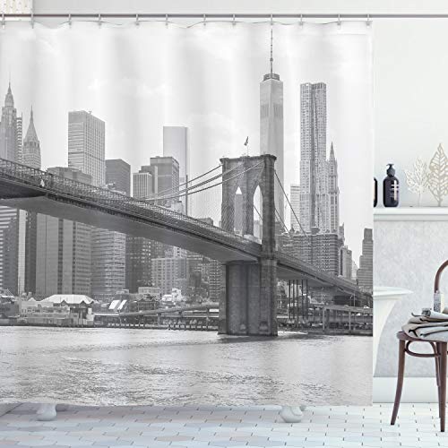 ABAKUHAUS New York Duschvorhang, Brooklyn Bridge USA, Stoffliches Gewebe Badezimmerdekorationsset mit Haken, 175 x 240 cm, Weiß Grau von ABAKUHAUS