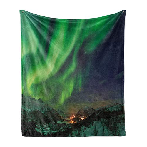 ABAKUHAUS Norwegen Weiche Kuscheldecke Sofadecke, Aurora Borealis Grün-Töne, Gemütlicher Plüsch für den Innen- und Außenbereich, 175 x 230 cm, Lime Green and Dark Lavender von ABAKUHAUS