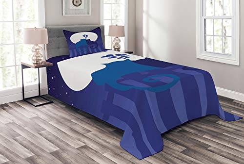 ABAKUHAUS Zaun Tagesdecke Set, Katzen in der Liebe in der Nacht Cartoon, Set mit Kissenbezügen Romantischer Stil, für Einzelbetten 170 x 220 cm, Indigo Kobalt-Blau-Weiß von ABAKUHAUS