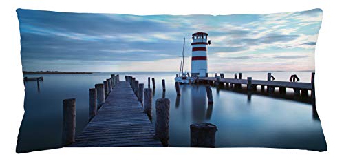 ABAKUHAUS maritim Kissenbezug, Leuchtturm Meer bei Sonnenaufgang, Digitaldruck Waschbar Farbfester Kopfkissenhülle Reißverschluß Beidseitiger Druck, 90 x 40 cm, Dark Brown-Schiefer-Blau von ABAKUHAUS