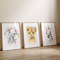 Dekoration Für Das Zimmer Eines Mädchens Und Babys - 3Er-Set Personalisierte Poster Geburtsgeschenk Mit Vornamen Blumige Dschungeltiere von ABCreationParis