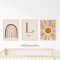 Set 3 Terrakotta-Poster - Personalisierte Babyzimmerdekoration Terrakotta-Regenbogen-Poster Initiale Und Sonne Boho-Wandkunst von ABCreationParis