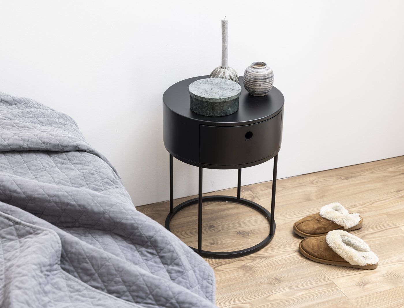 ACTONA GROUP Nachttisch in schwarz, MDF - 51x40cm (HxD) von ACTONA GROUP