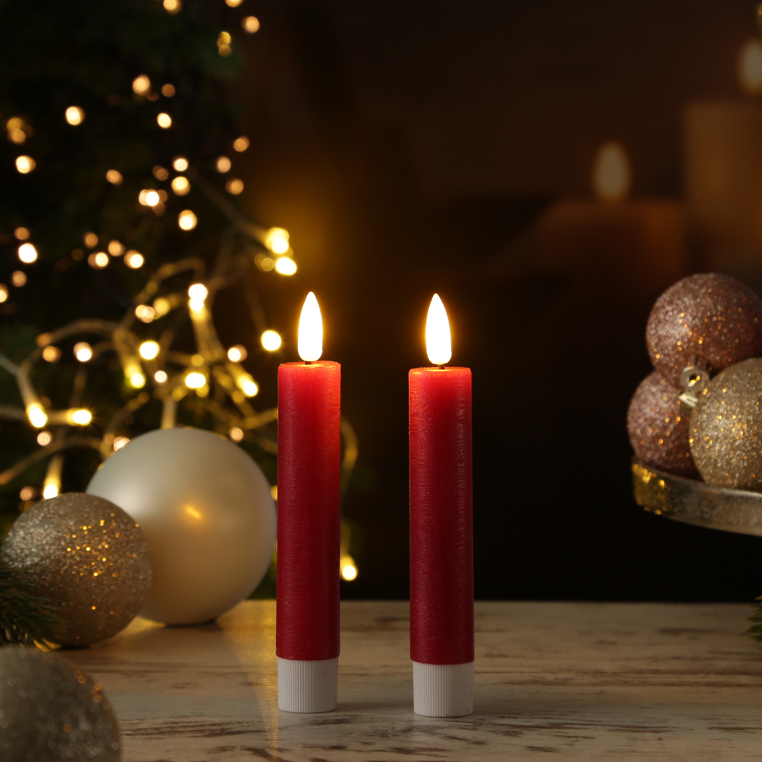 LED Stabkerzen LINA - Rustik-Optik - Echtwachs - 3D Flamme - H: 16cm - Timer - rot - 2er Set LED Stabkerzen LINA - Rustik-Optik - Echtwachs - 3D Flamme - H: 16cm - Timer - rot - 2er Set von ADILINA