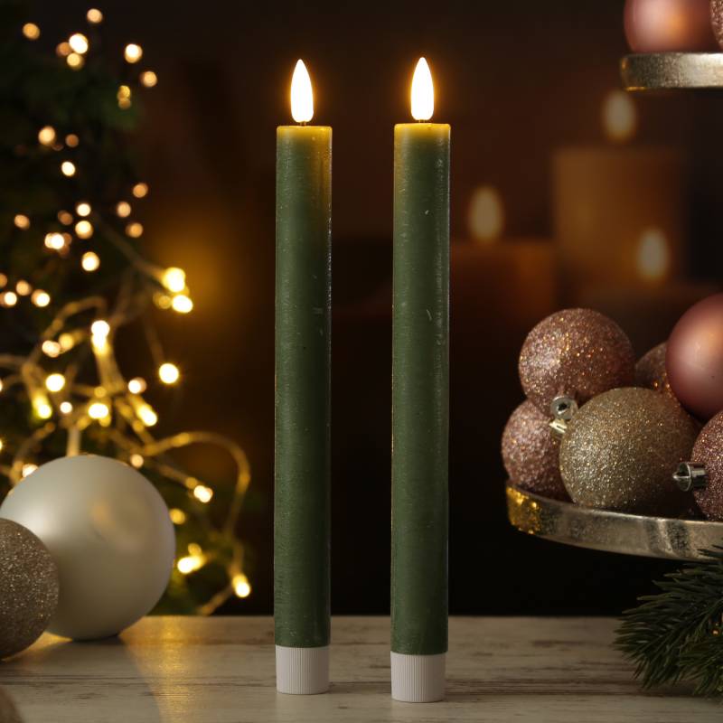LED Stabkerzen LINA - Rustik-Optik - Echtwachs - 3D Flamme - H: 24cm - Timer - grün - 2er Set von ADILINA