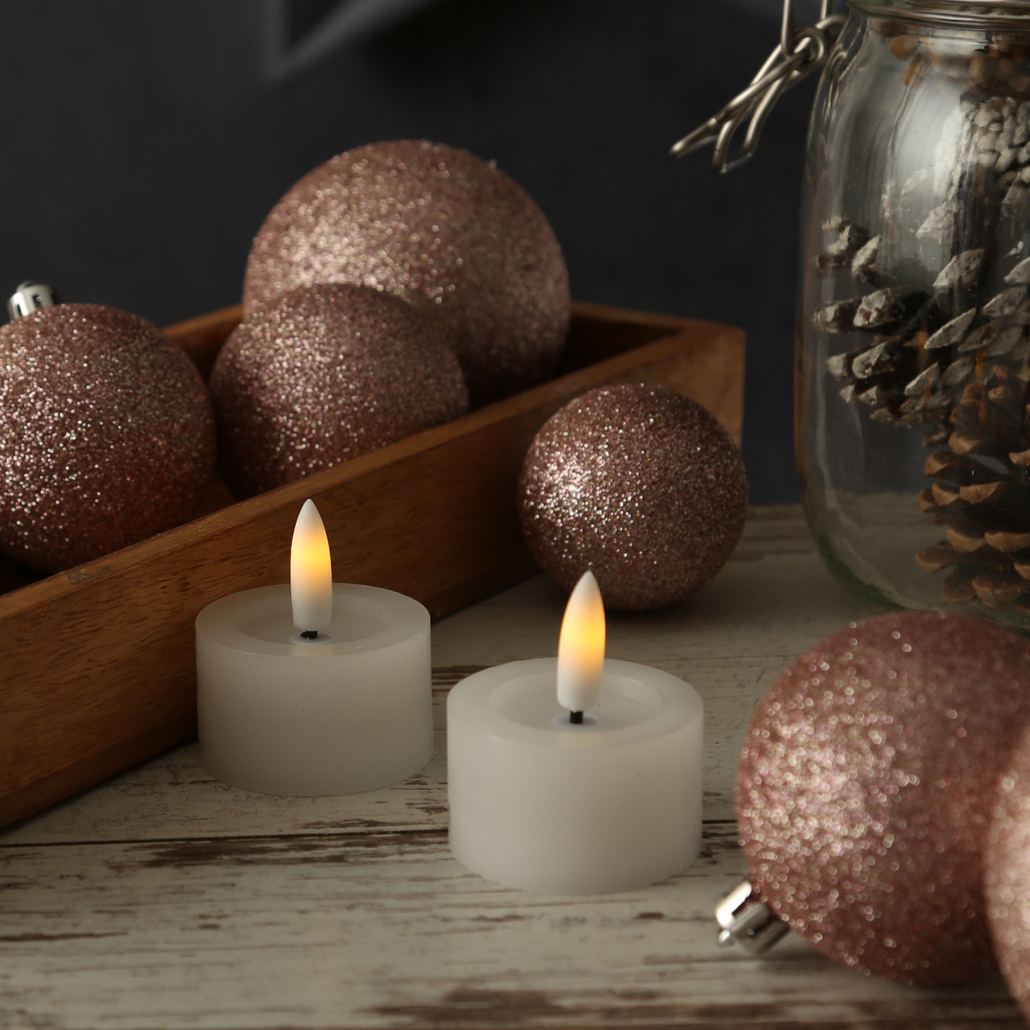 LED Teelichter LINA - Rustik-Optik - Echtwachs - Timer - mit Batterien - D: 4,5cm H: 5cm - 2St. LED Teelichter LINA - Rustik-Optik - Echtwachs - Timer - mit Batterien - D: 4,5cm H: 5cm - 2St. von ADILINA