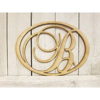 Script Cursive Letter Monogram Oval - Personalisiert Laser Holzschnitt Zeichen Wanddekoration Unfertiger Kranz Familie Hochzeit Geschenk Script Cursive Letter Monogram Oval - Personalisiert Laser Holzschnitt Zeichen Wanddekoration Unfertiger Kranz Familie Hochzeit Geschenk von ADORNaMENTSshop