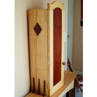 Hängeschrank Aus Esche Und Padauk Hängeschrank Aus Esche Und Padauk von ADrauglis