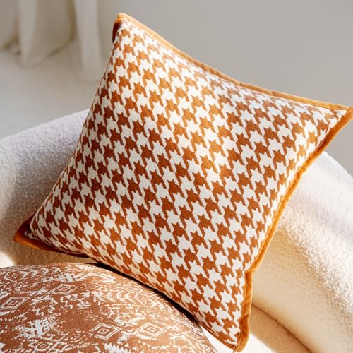 Herbst-KissenbezüGe (45 X 45 cm) 2er-Set, Weiches Polyester-Textil mit Stilvollem Rand, GemüTliche Landhaus-KissenbezüGe, für Couch Bett Sofa Wohnzimmer(Orange Check 18 * 18in,6 pcs) von AHTCPO