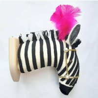 Zirkus Zebra Wandrelief von AIMEEANDFRED