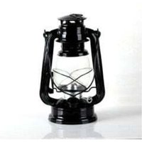 Vintage Sturmlaterne 30cm Öllampe Petroleumlampe Klassische Petroleumlampe Öllampe Tischlaterne Laterne für Haus Garten Camping Citronella Vintage Sturmlaterne 30cm Öllampe Petroleumlampe Klassische Petroleumlampe Öllampe Tischlaterne Laterne für Haus Garten Camping Citronella von AIPERQ