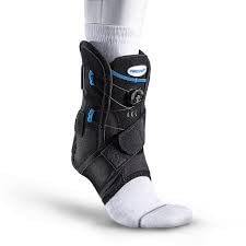 Airsport + Knöchelbandage mit dynamischem BOA-Verschluss AIRCAST (M links) von AIRCAST